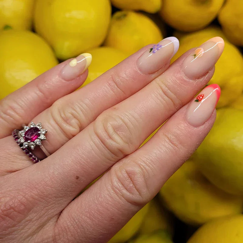 Manucure longue durée malgré la chaleur : 5 conseils pour des ongles d'été durables